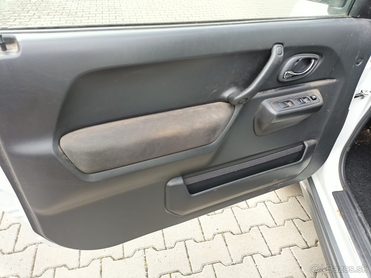 SUZUKI JIMNY 1.3i - NA PREDAJ / NA SPLATKY - 7