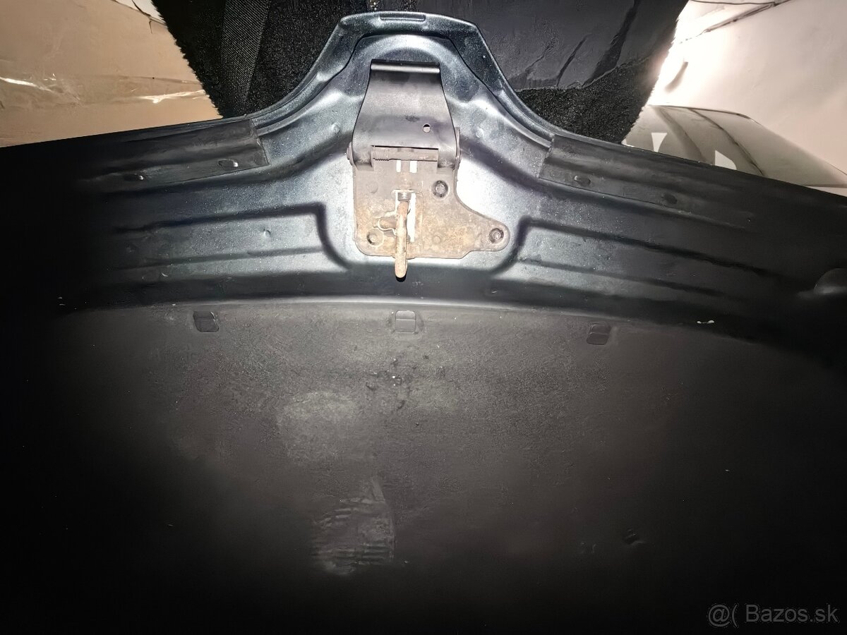 Predná kapota Škoda Octavia 3 - 7