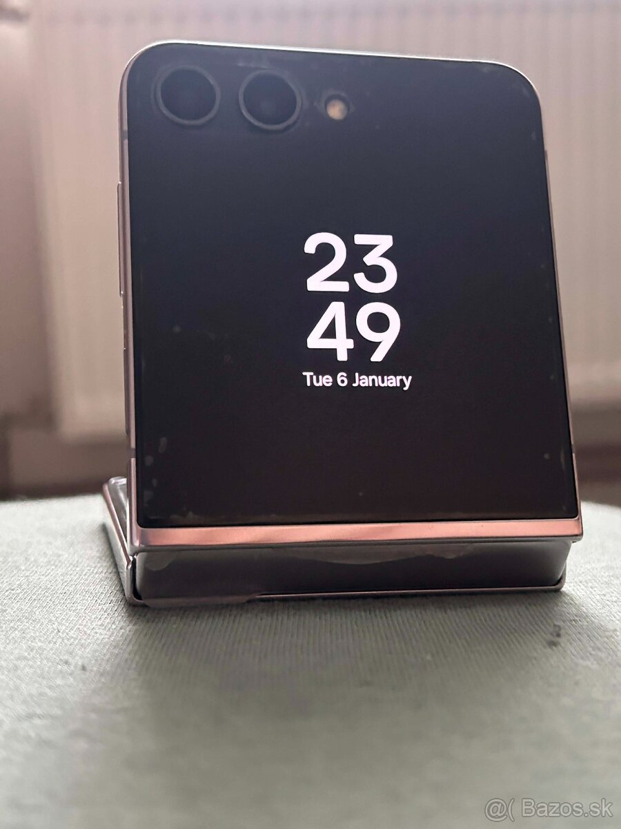 Samsung galaxy z flip 5 - 7