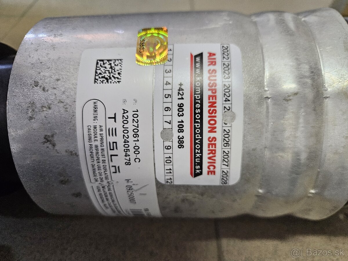 Tesla Model X 2015-2021 - 7