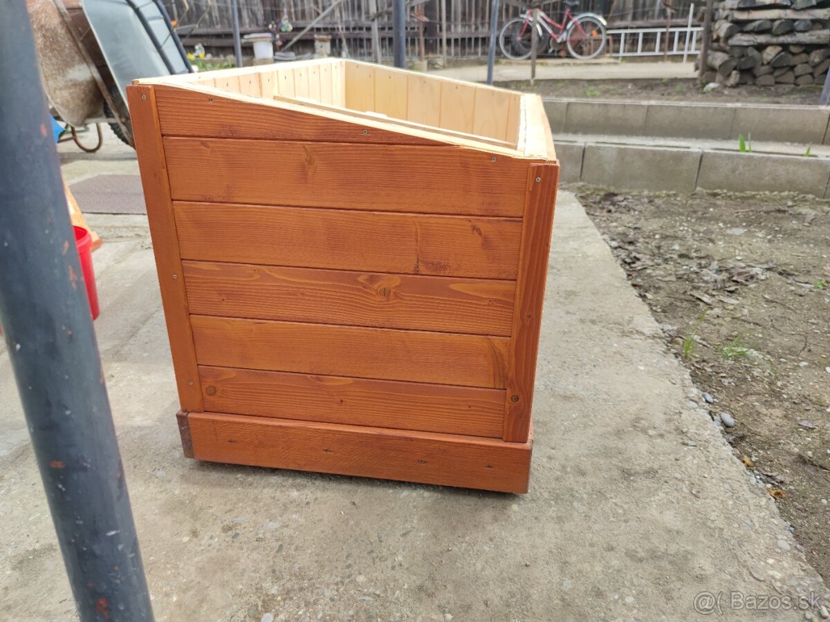 Zateplená psia búda - 7