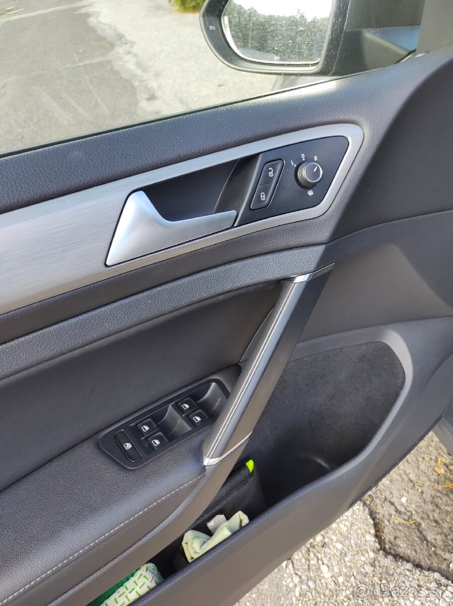 Auto VW Golf 7 combi - 7