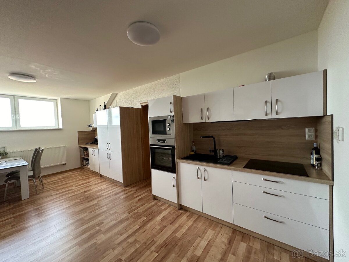 Horný Slavkov,2 izbový byt,90 m2 priamo pod Vysokými Tatrami - 7