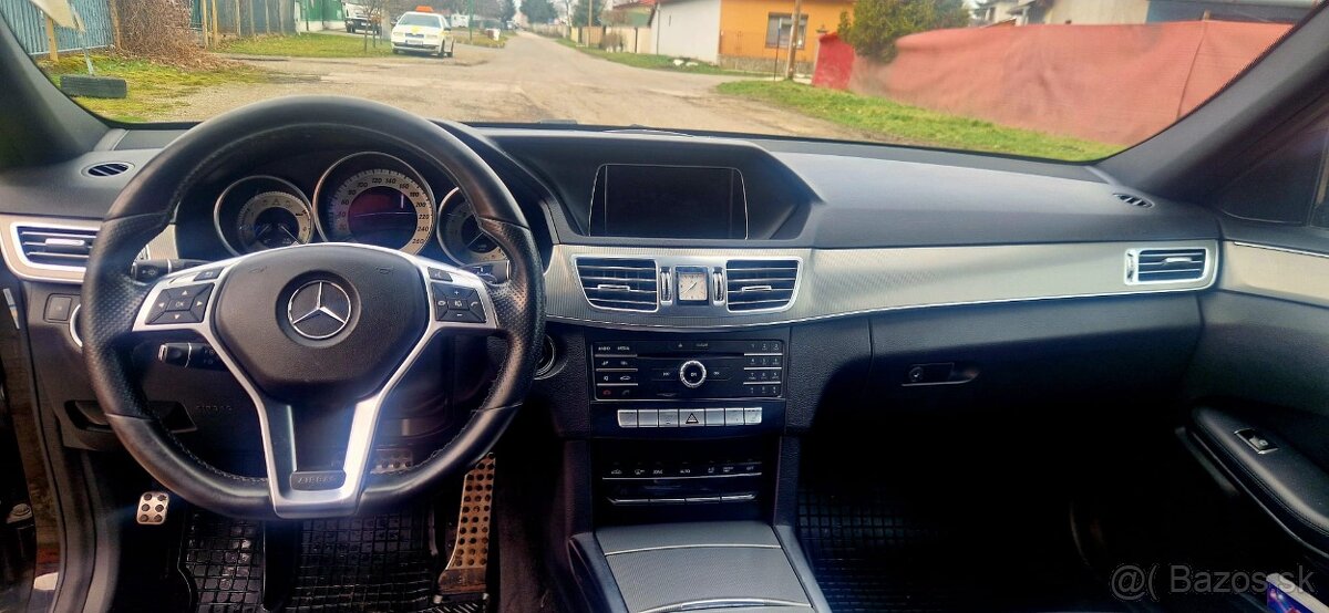 Mercedes E 300 Kombi Hybrid - 7