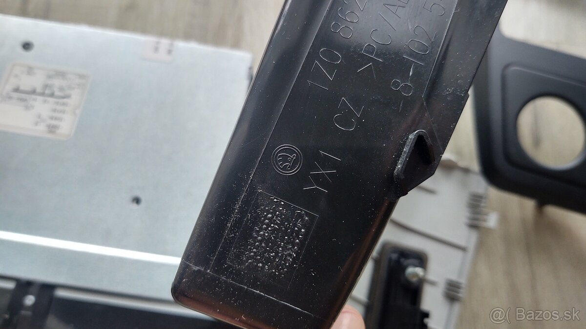 Skoda Yeti 2012 originalne diely - 7