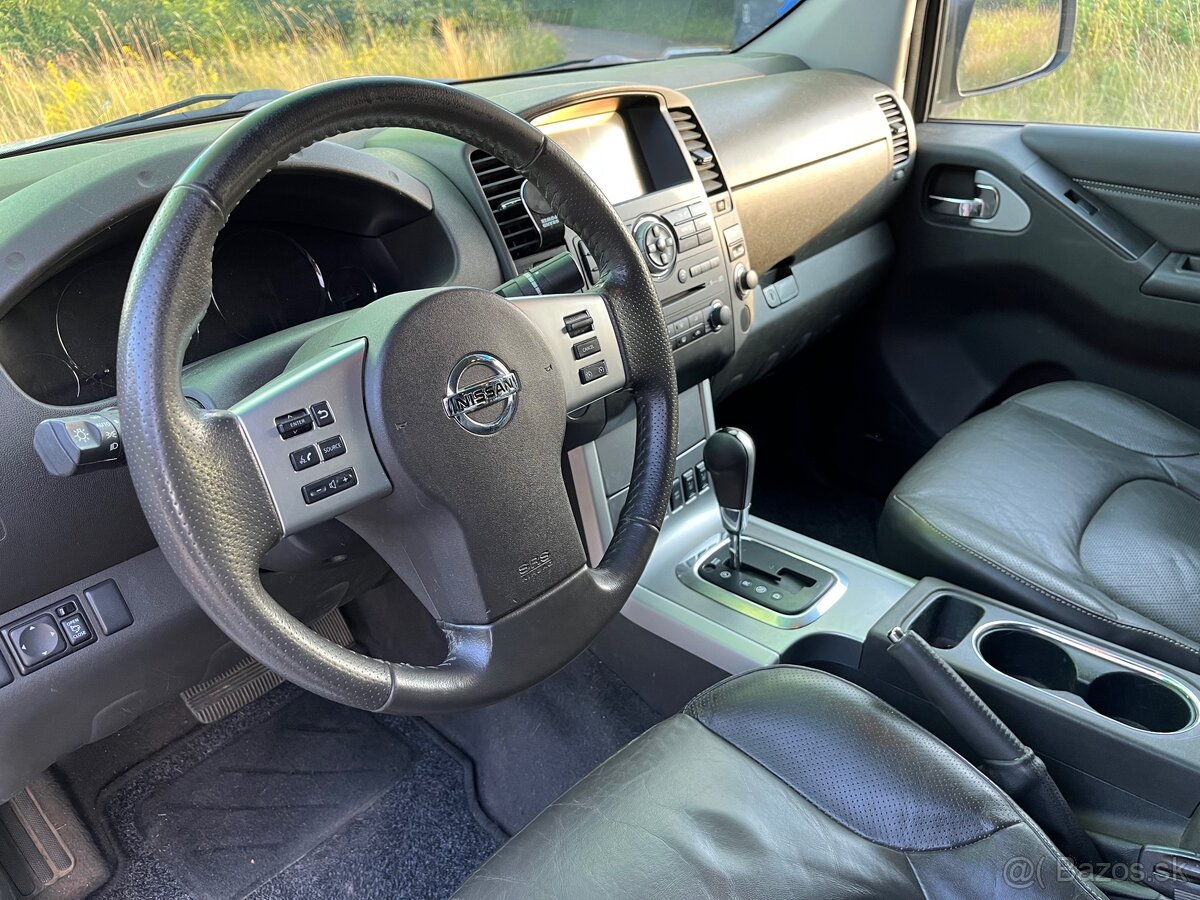 Nissan Navara DoubleCab 3.0 V6 Platinum - 7