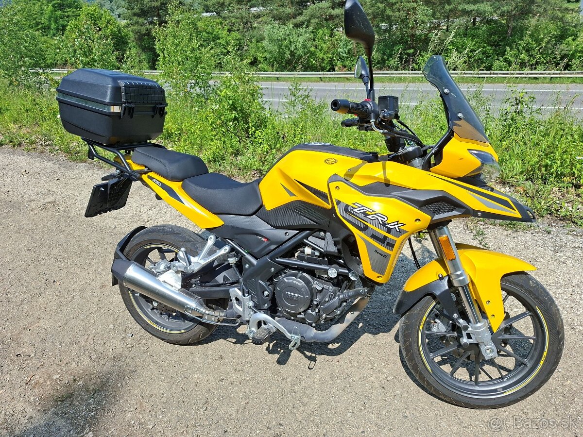 Benelli TRK 251 - 7