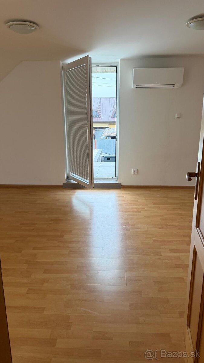 Prenajom 2 izbovy byt - 7