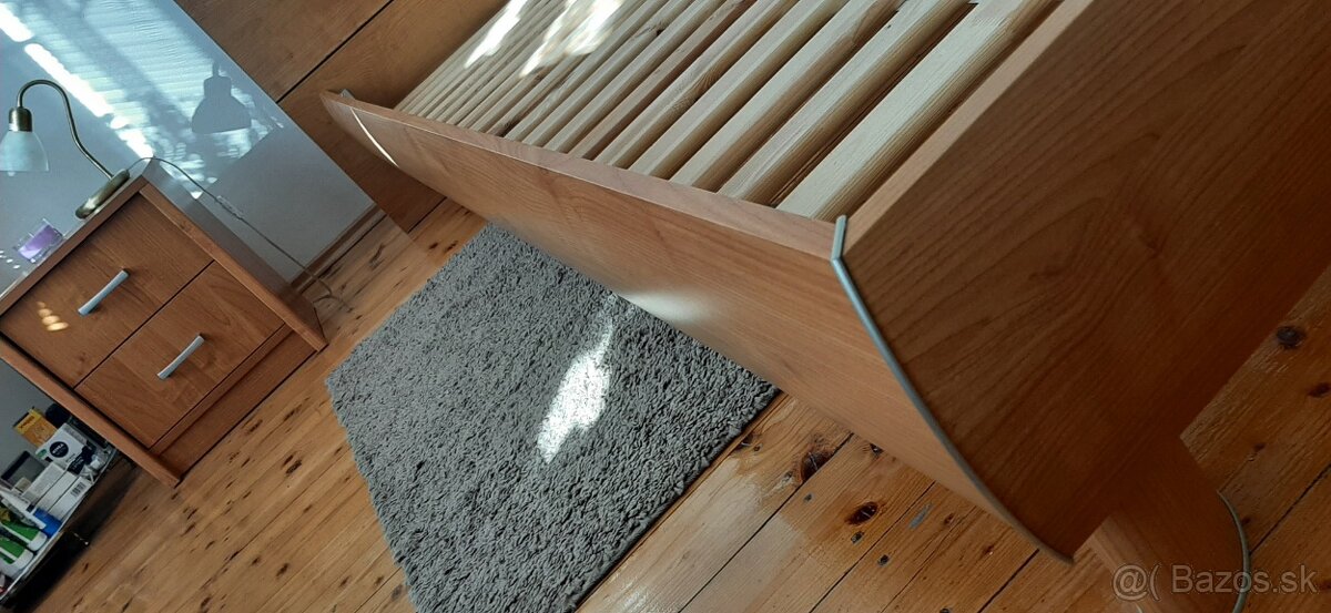 Predám peknú a pevnú postieľku 160/200 - 7