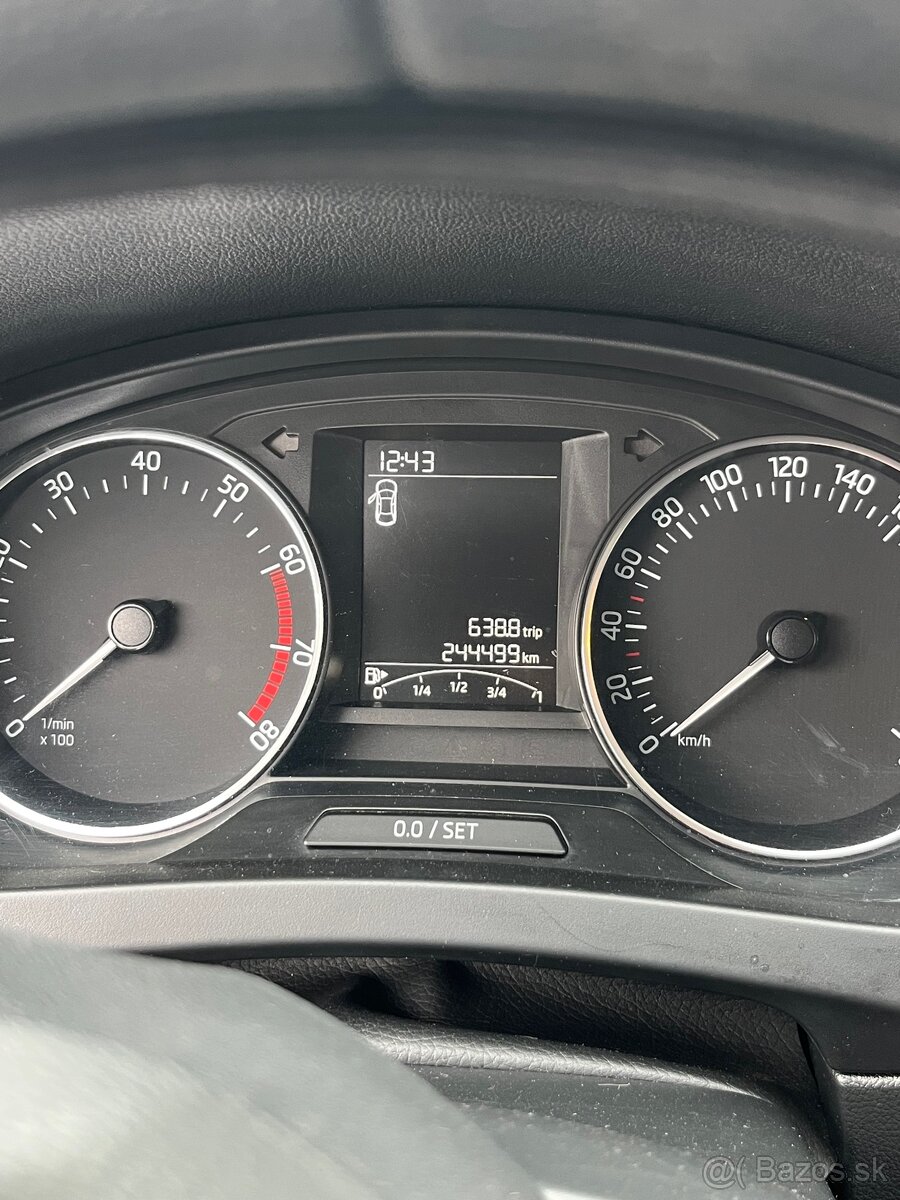 Škoda rapid 1,2 TSI - 7