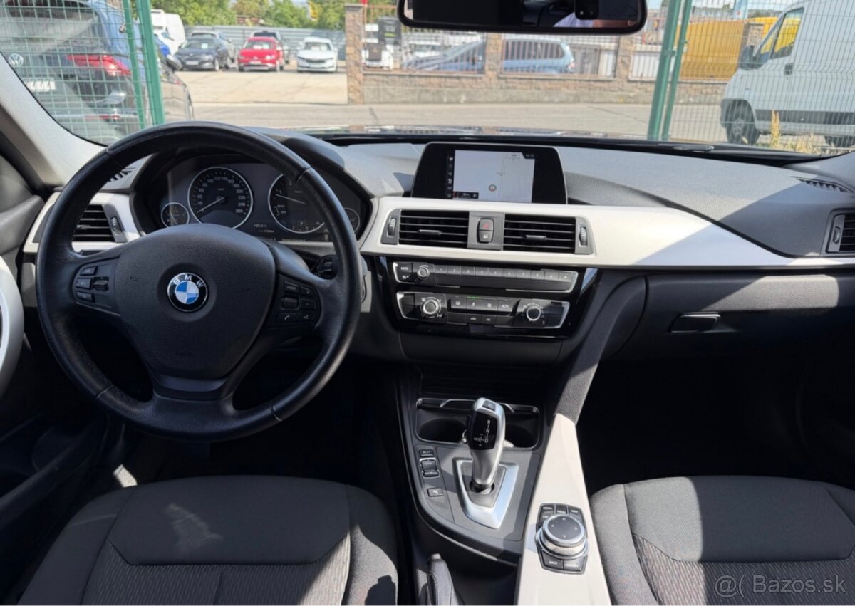 BMW Rad 3 Touring 318d Advantage A/T🔥 - 7