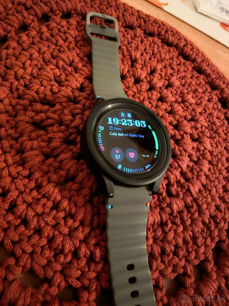 Predám Samsung Galaxy S23 FE + Samsung Galaxy watch 5 pro - 7