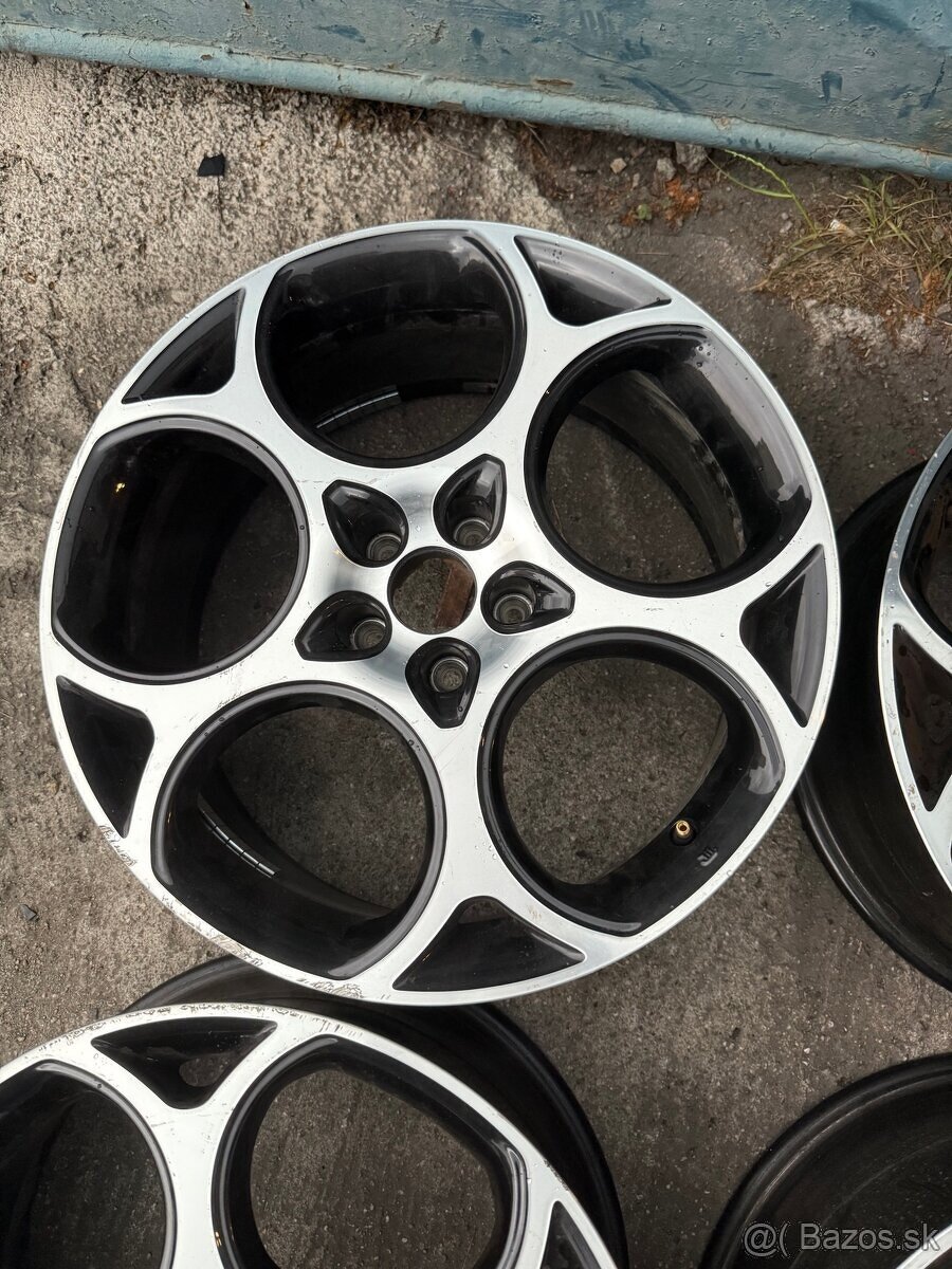 Original alu Alfa Romeo 19” - 7