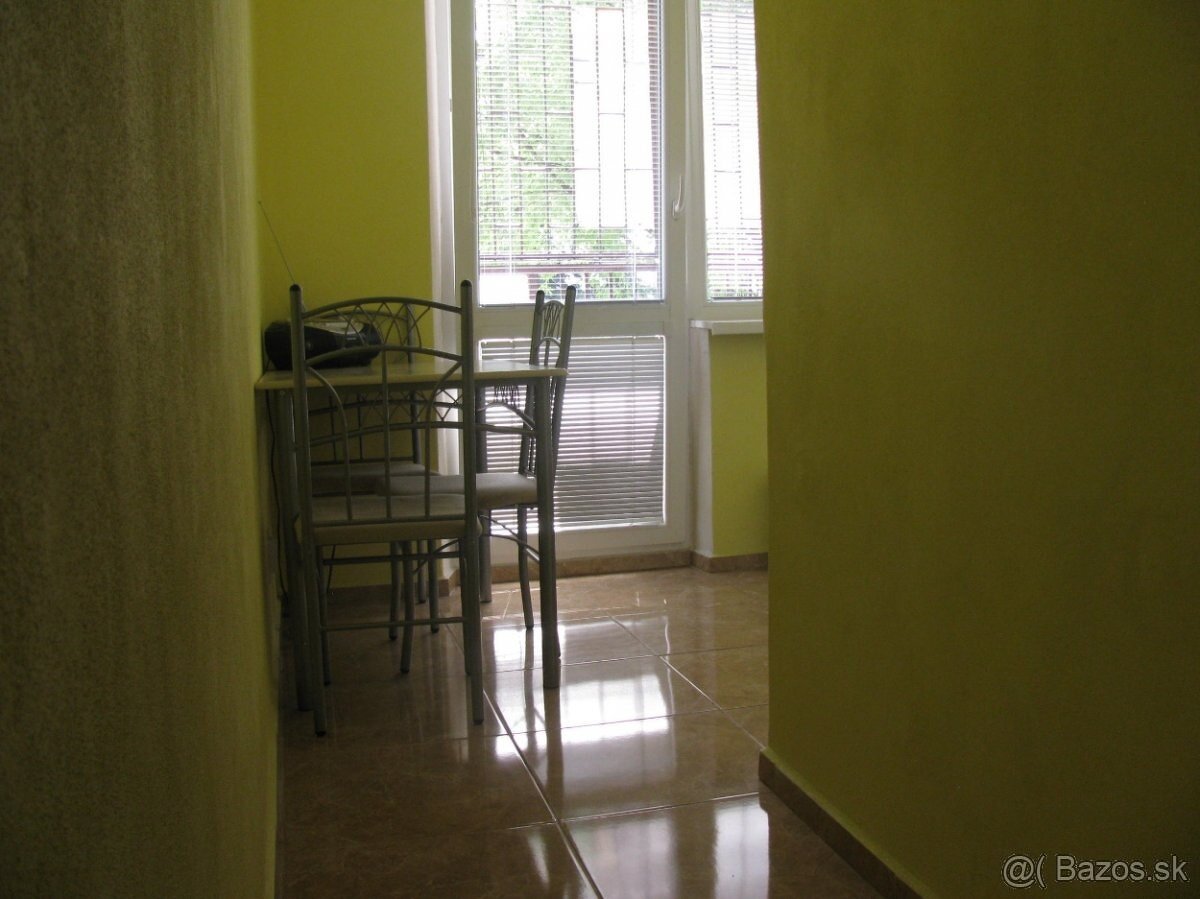 ‼️1.izbový byt 35m + loggia 4m ‼️ Terasa - Luník 8 ‼️ - 7