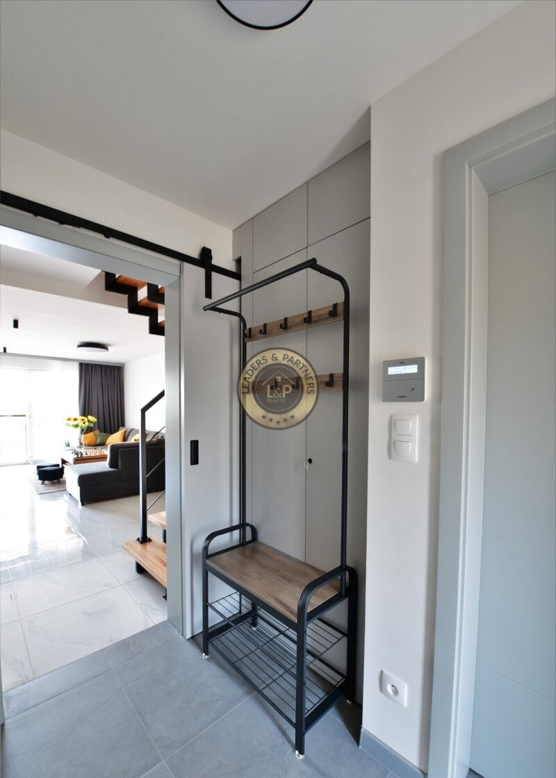 Na prenájom moderne zariadený 3 izbový, dvojpodlažný apartmá - 7