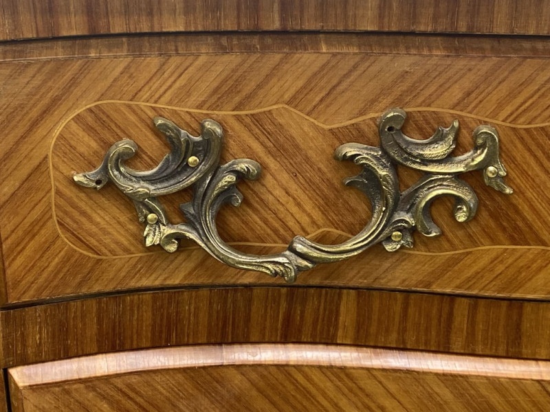 úzka intarzovaná komoda so šuplíkni Francúzkeho typu - 7