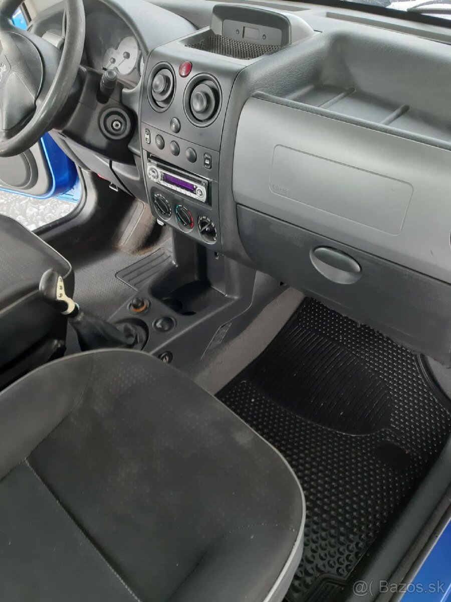 Peugeot Partner 1,6 HDI - 7