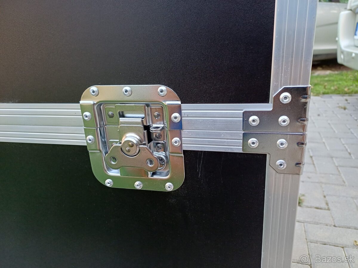 Maxi Case na techniku - 7