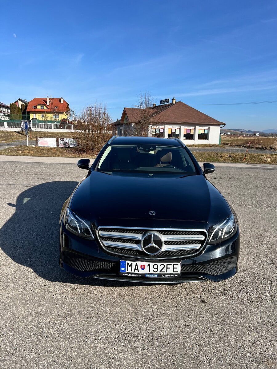 Mercedes-Benz E - 7