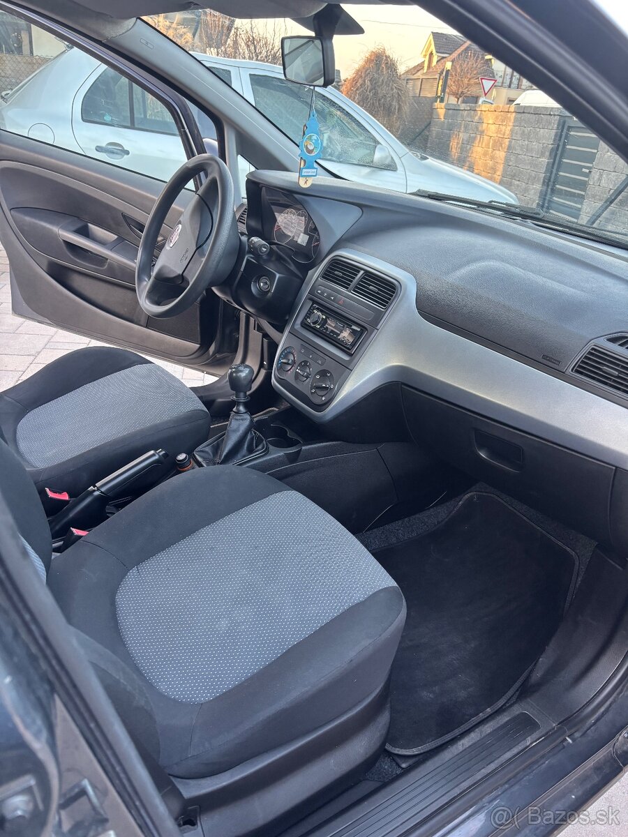 Predám Fiat Punto 2011 - 7