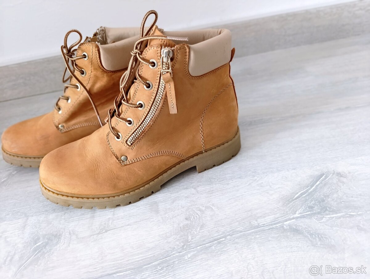 Dámske kožené topánky STRADIVARIUS v-eľ. 40 - 7