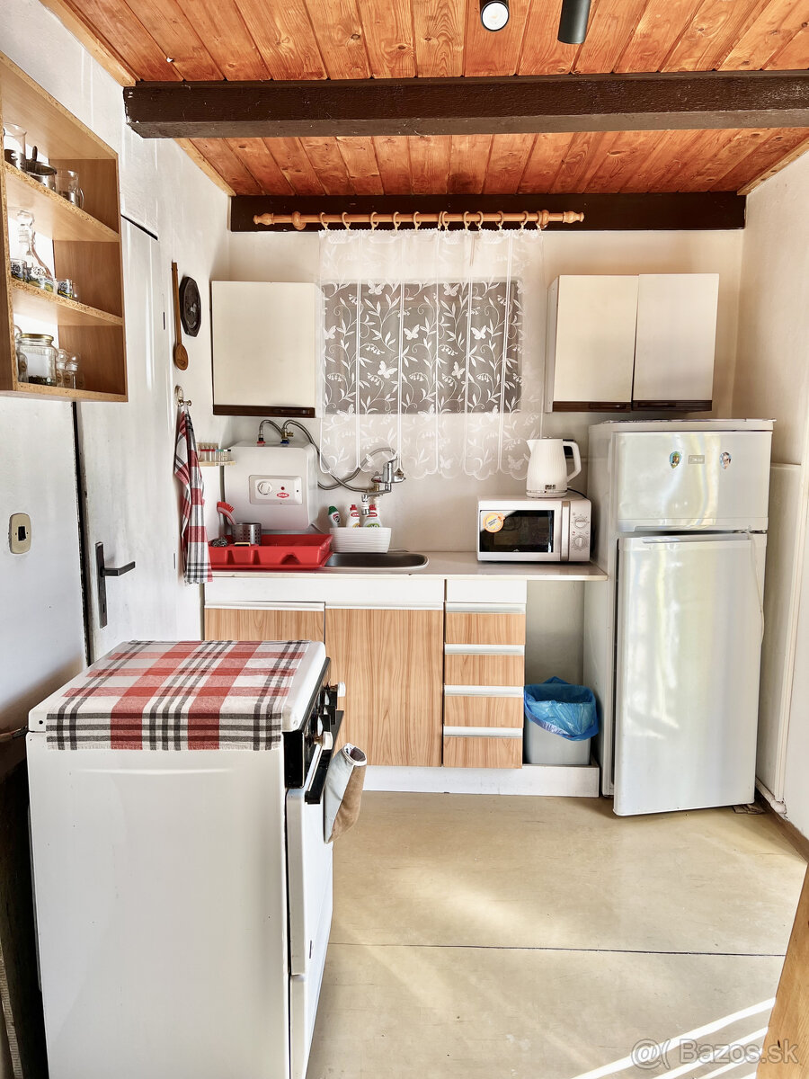 MUROVANÁ CHATA Čečejovce čásť Seleška v OV 25 min od Košíc - 7