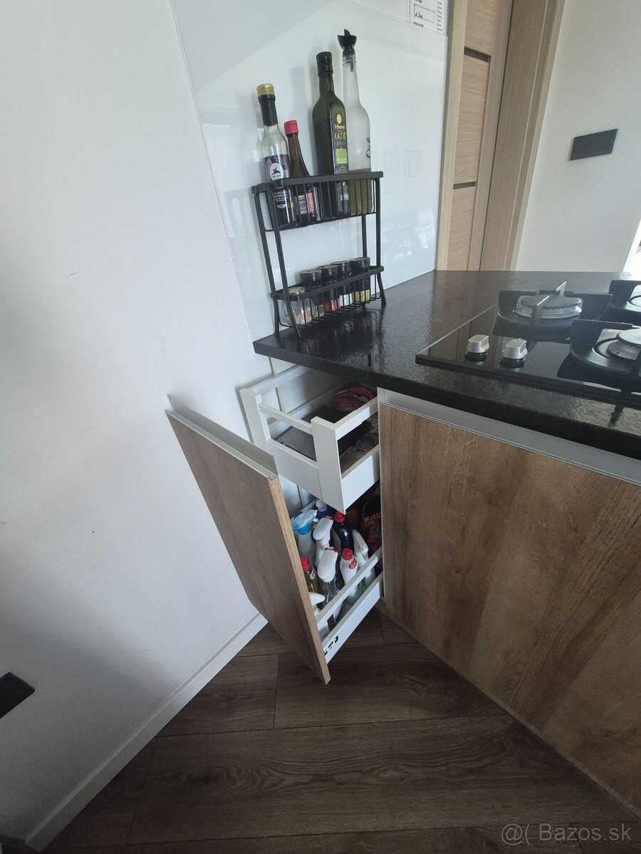 Kuchynská linka + spotrebiče - 7