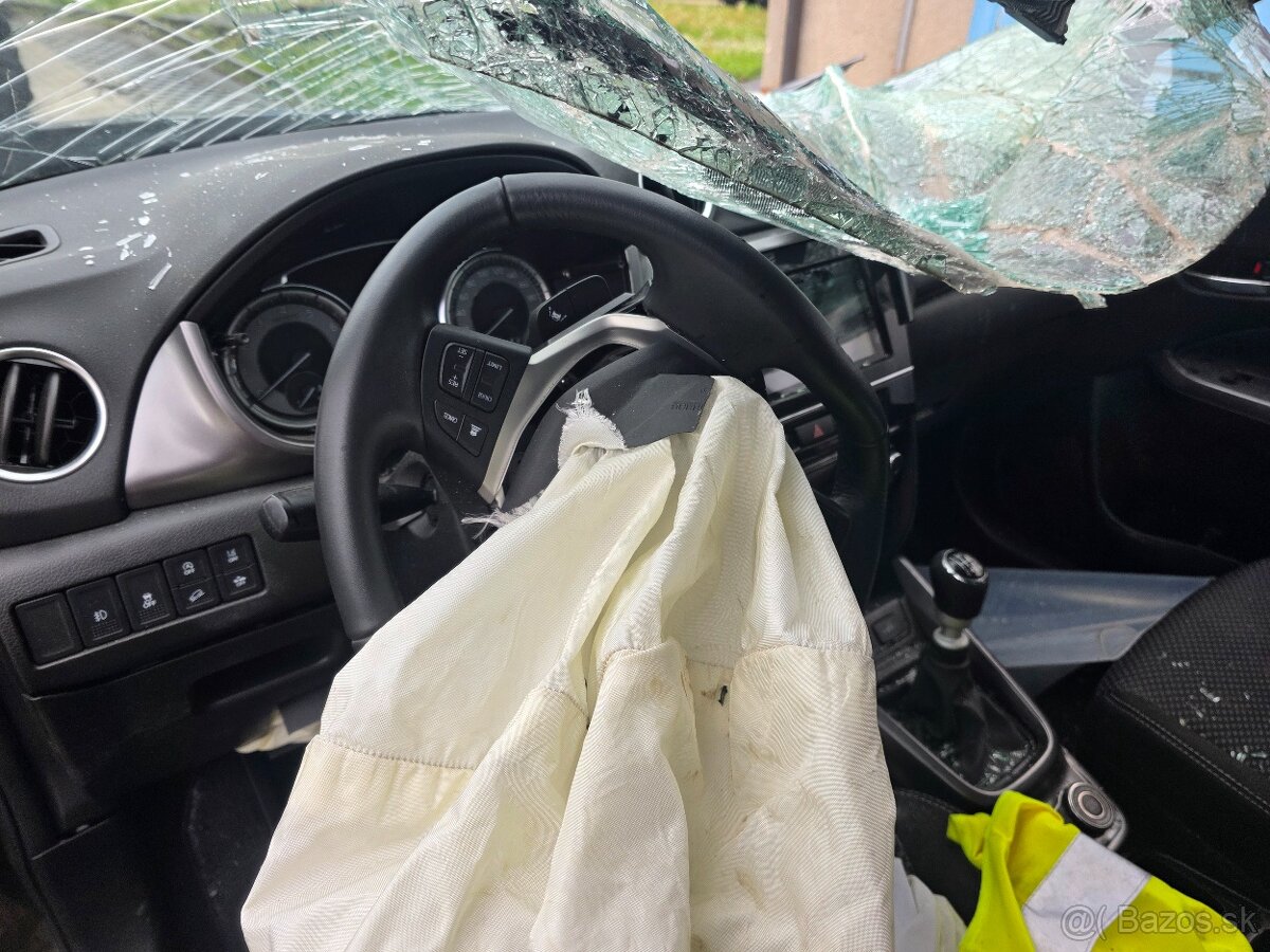 Suzuki Vitara 1.4 BoosterJet K14D Mildhybrid 4WD 2022 - 7