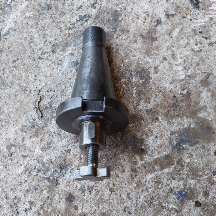 Redukcie a upinače ISO 40 - 7