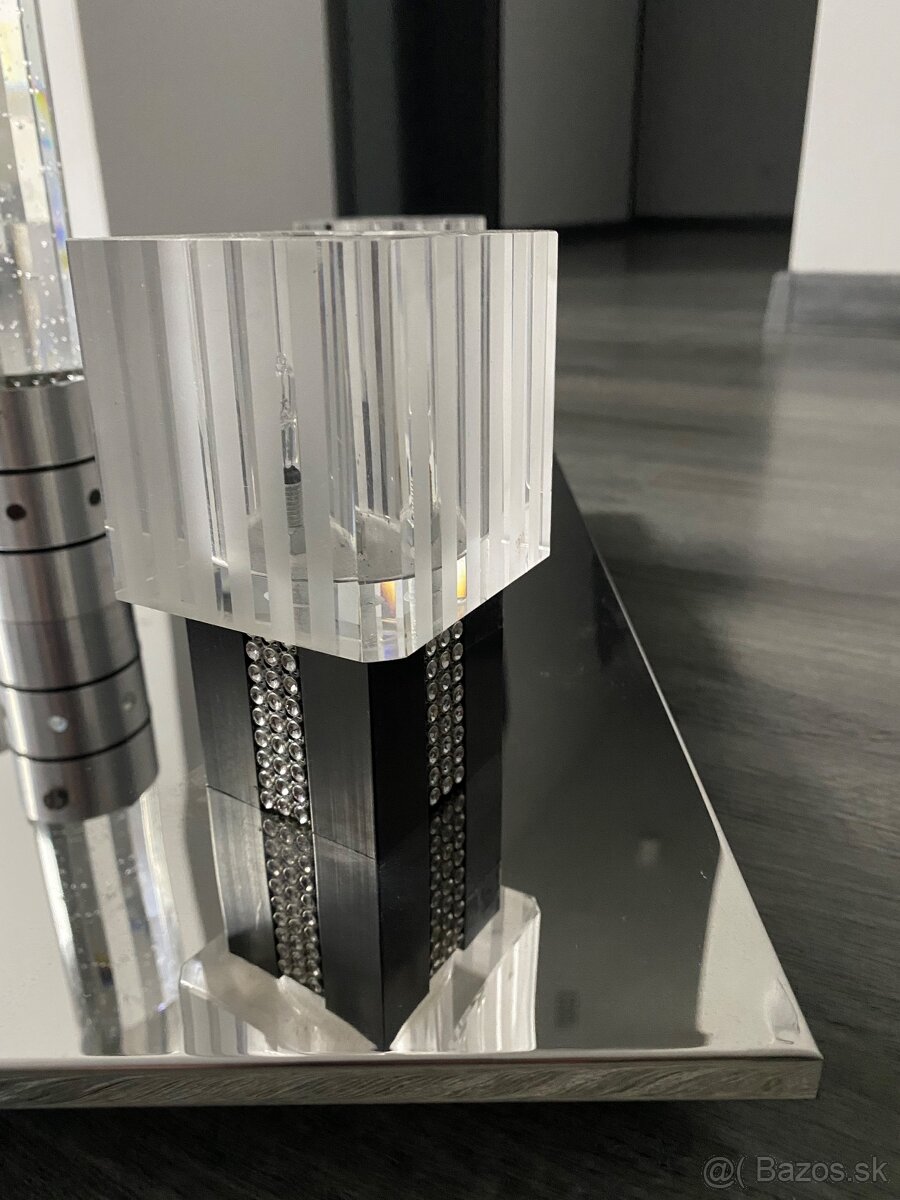 Štvorcové svetlo - 7