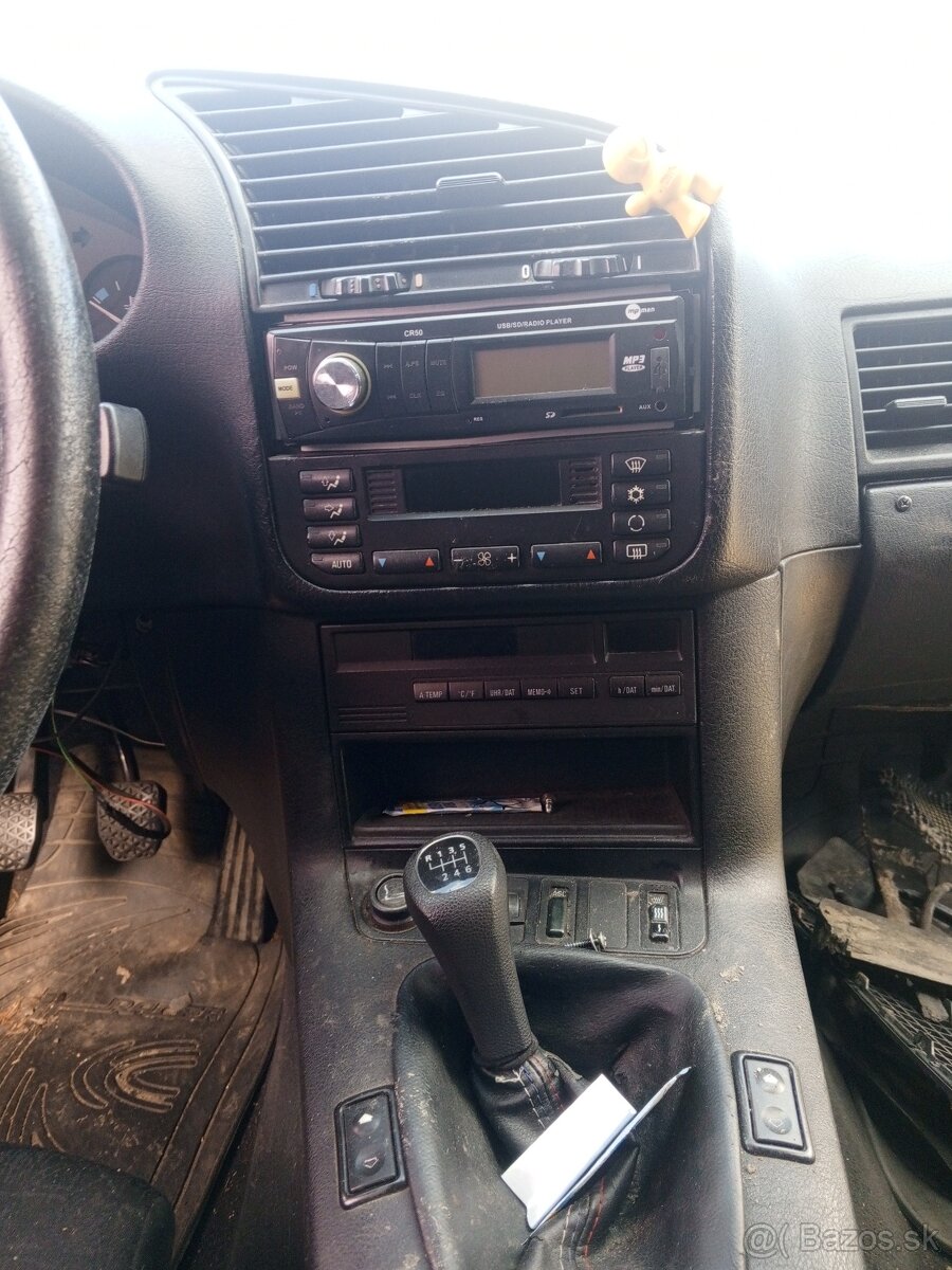 Rozpredám BMW e36 Touring 2,5tds - 7