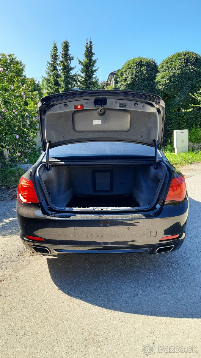 Predám BMW Rad 7 740d xDrive - 7