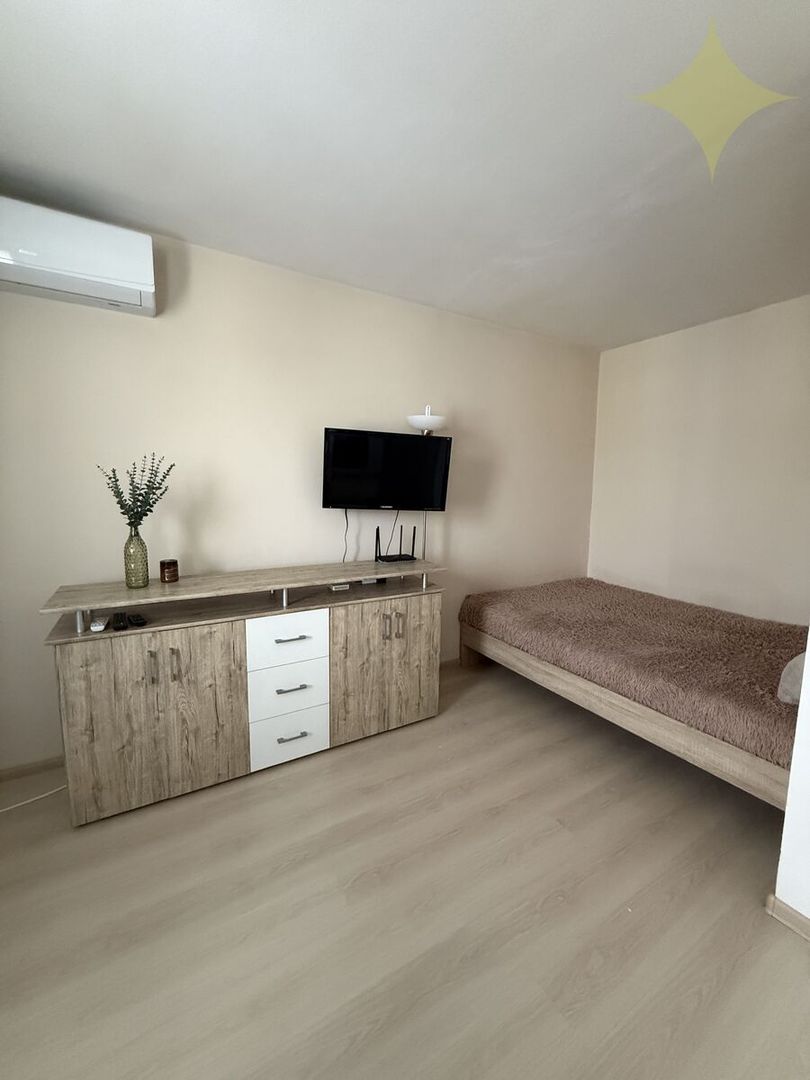 1-izbový zariadený, klimatizovaný byt – Banská Bystrica (ul. - 7