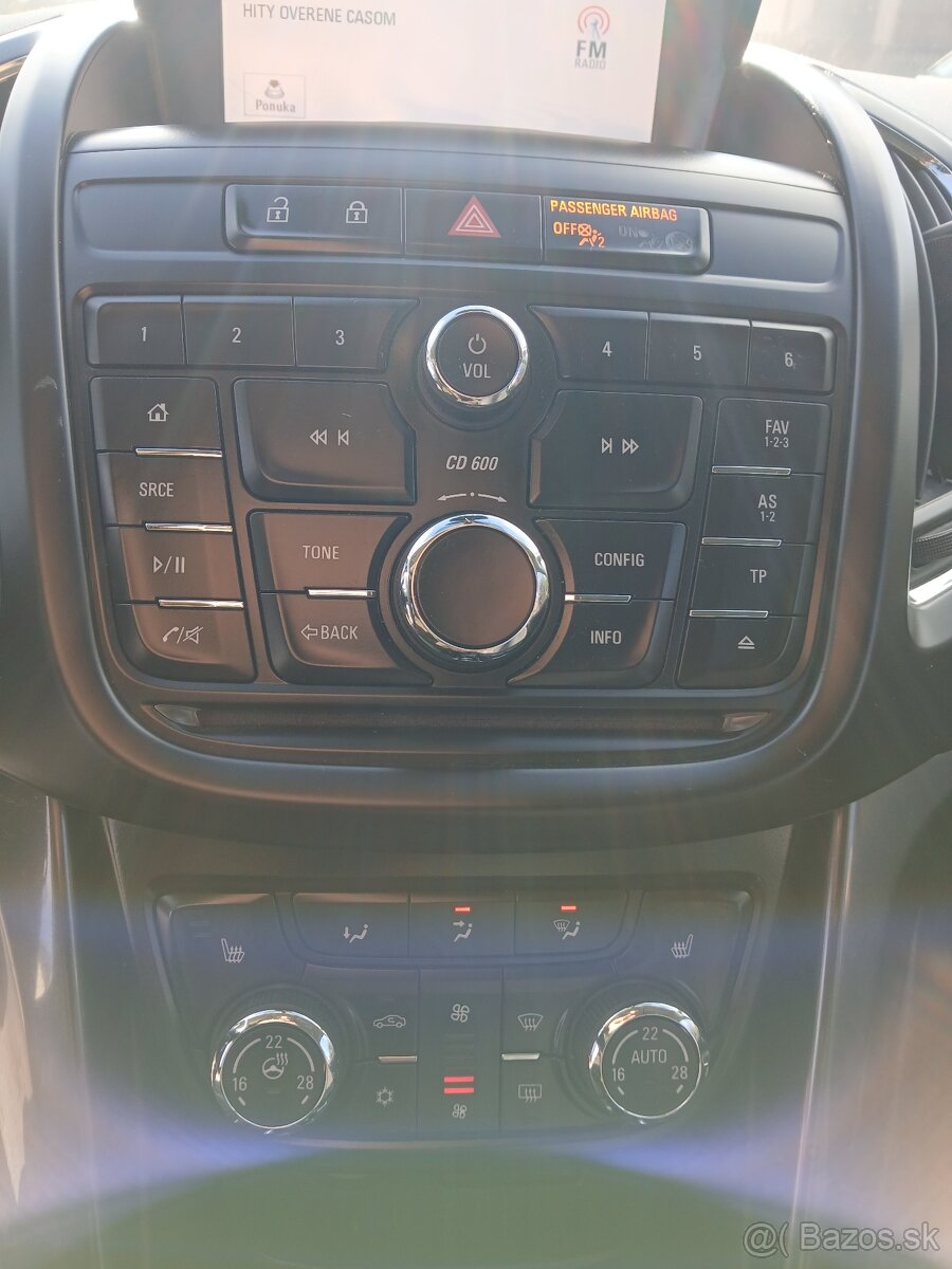 Opel Zafira Tourer 1.6 T benzin 2015 - 7