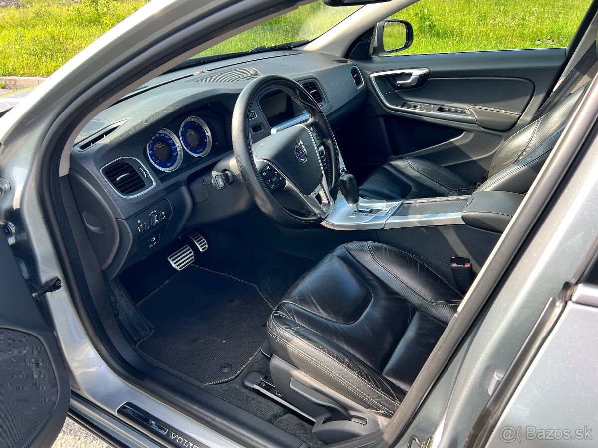 Volvo V60 D5 AWD - 7