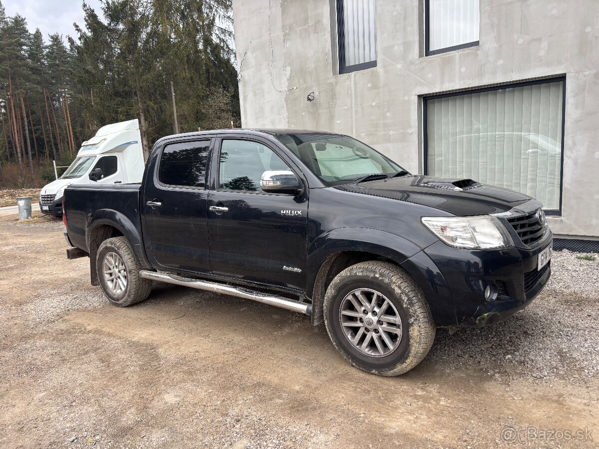 Hilux - 7