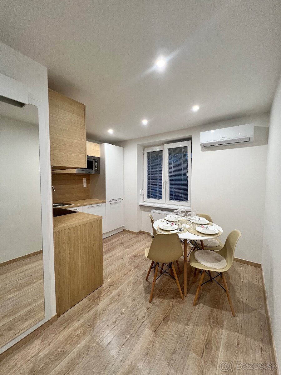 Predane - Predám 1 Izb byt v Komárne - 7