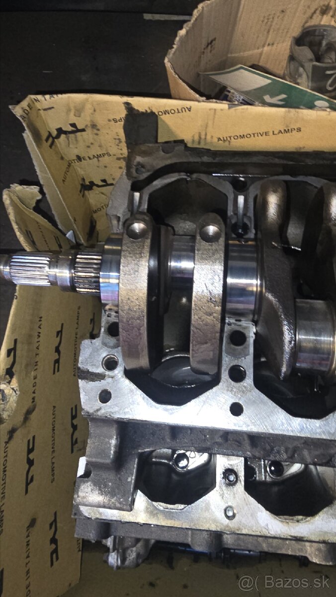 Kľukový hriadeľ volvo 2.4 d5 - 7