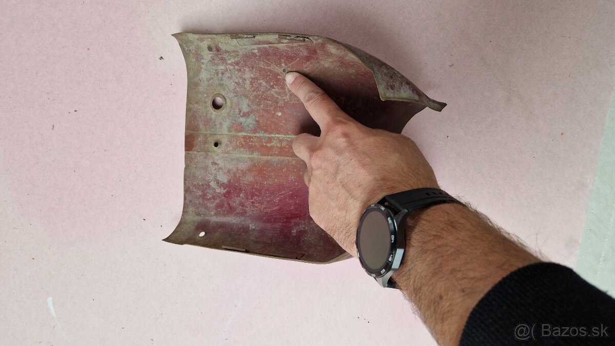 Prsíčka Jawa 550 Ľavostraný karburátor - vrchný diel - 7