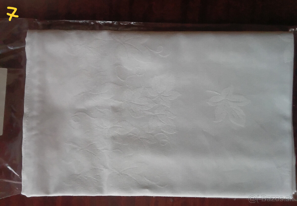 Predám obrusy, rôzne motívy - 7