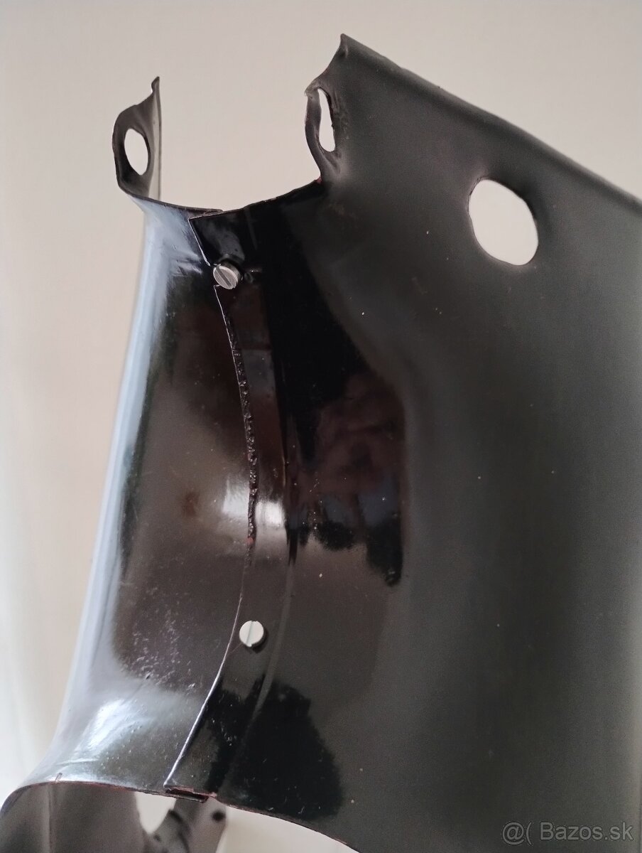 Prodám uloženkové podsedadlové plechy na Jawa ČZ 250 - 7