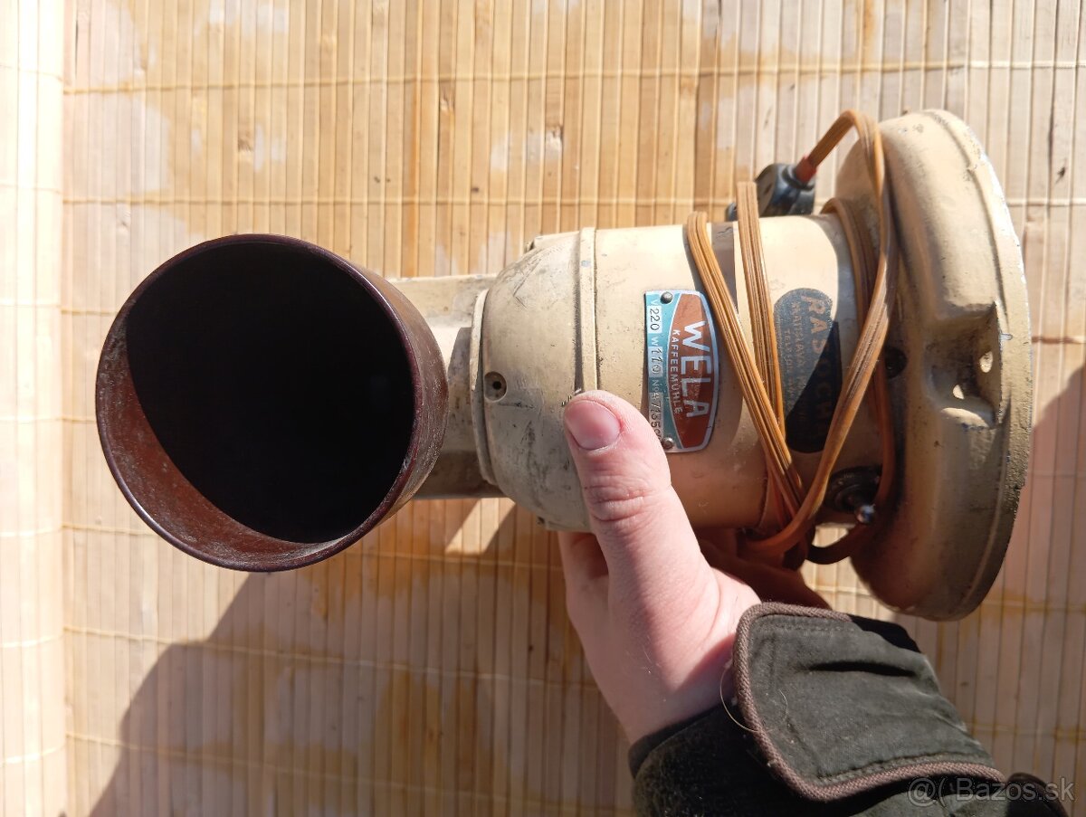 Predám veľmi starý elektrický mlynček na kávu - 7