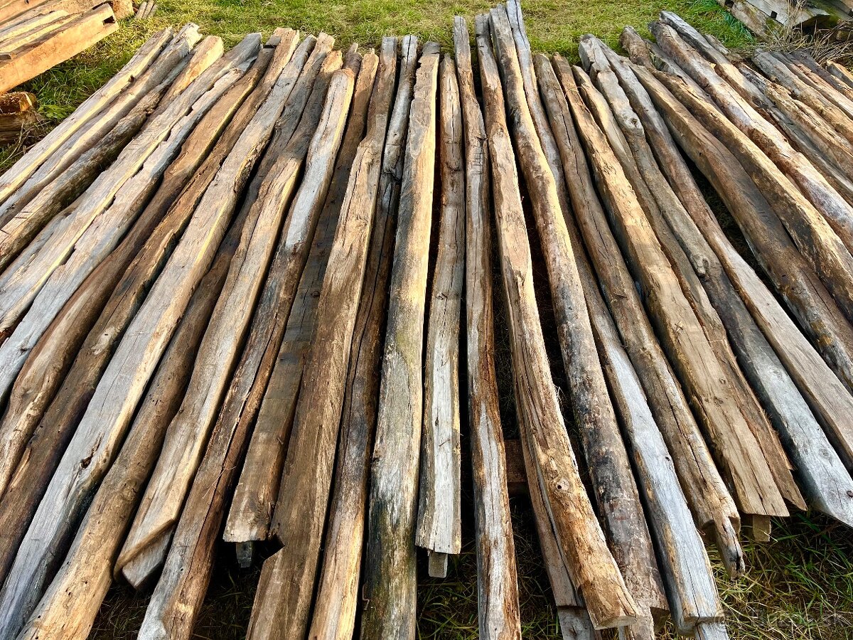 Staré dubové hranoly - ručne kresané - 7