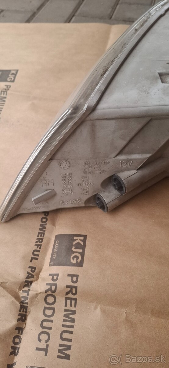 Skoda octavia 2 predné svetlá - 7