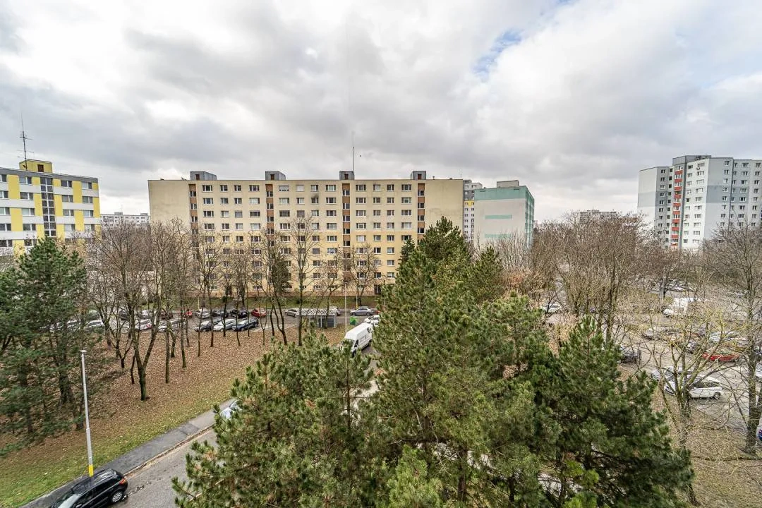 VYNIKAJÚCA NOVÁ CENA 4i byt na Beňadickej ul., loggia - 7