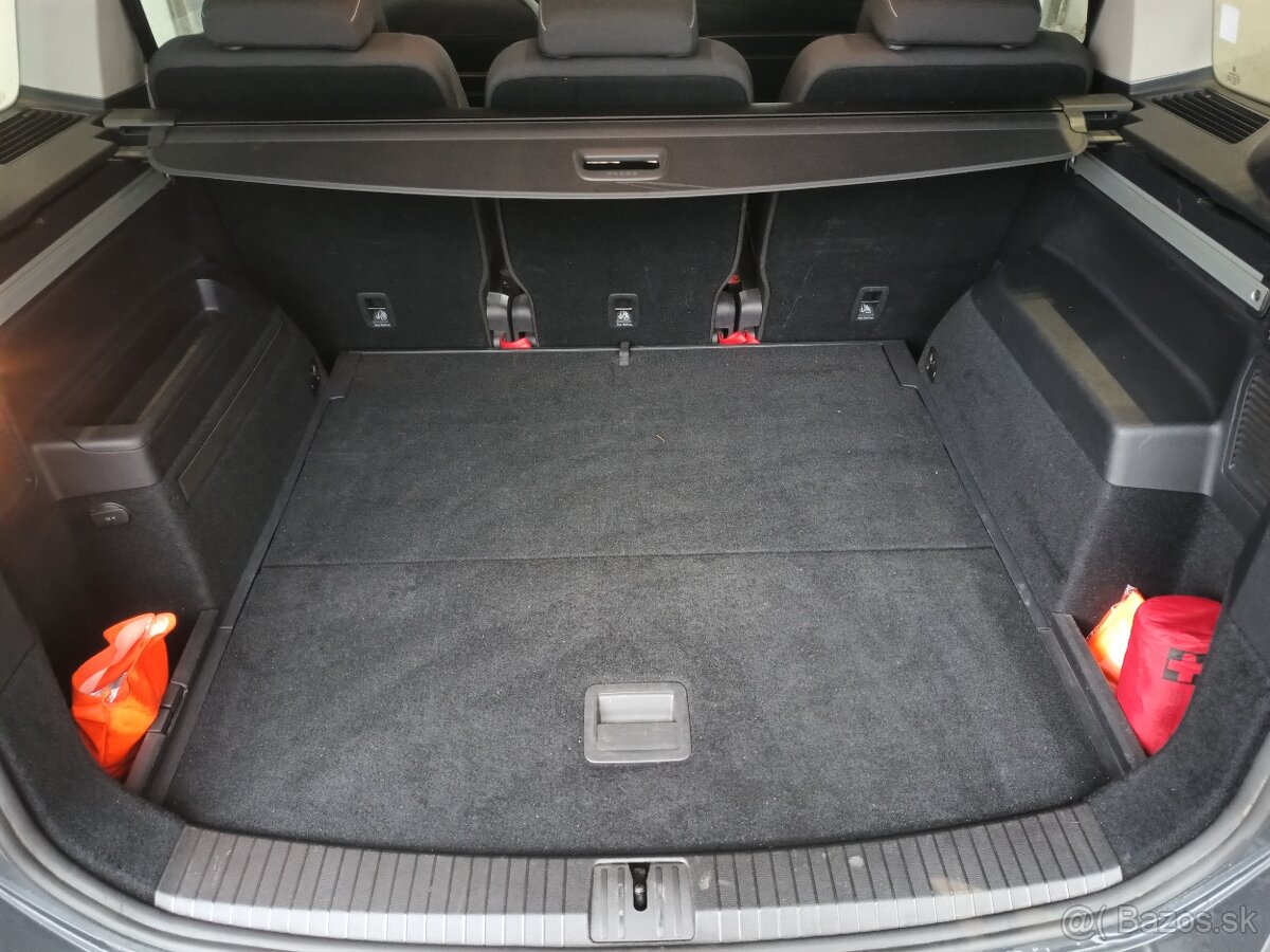 Volkswagen Touran 2.0TDI 110Kw Manuál 119tis km - 7