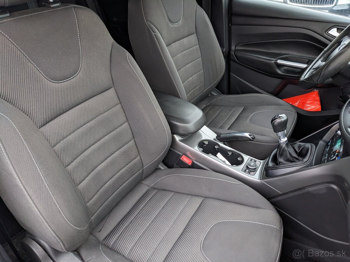 FORD KUGA Trophy X SUV 1,5 benzín - 7