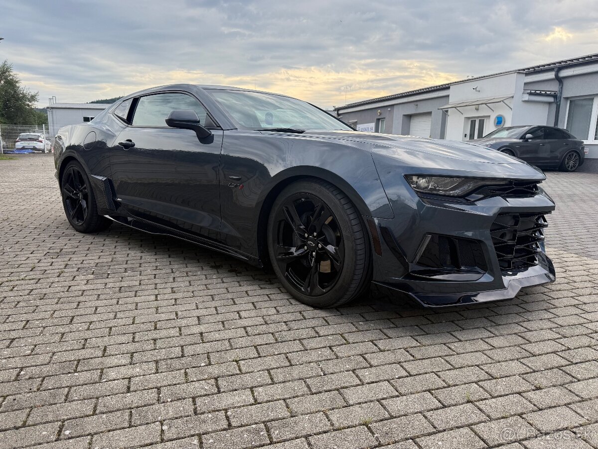 Predám Chevrolet Camaro 6,2 V8 automat LT1 - 7