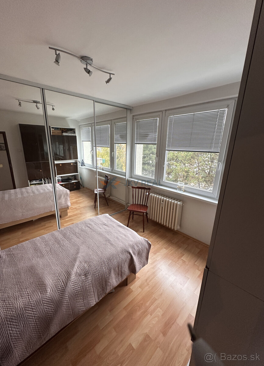 Na predaj 3-izbový byt vo Vrakúni s dvoma balkónmi - 7