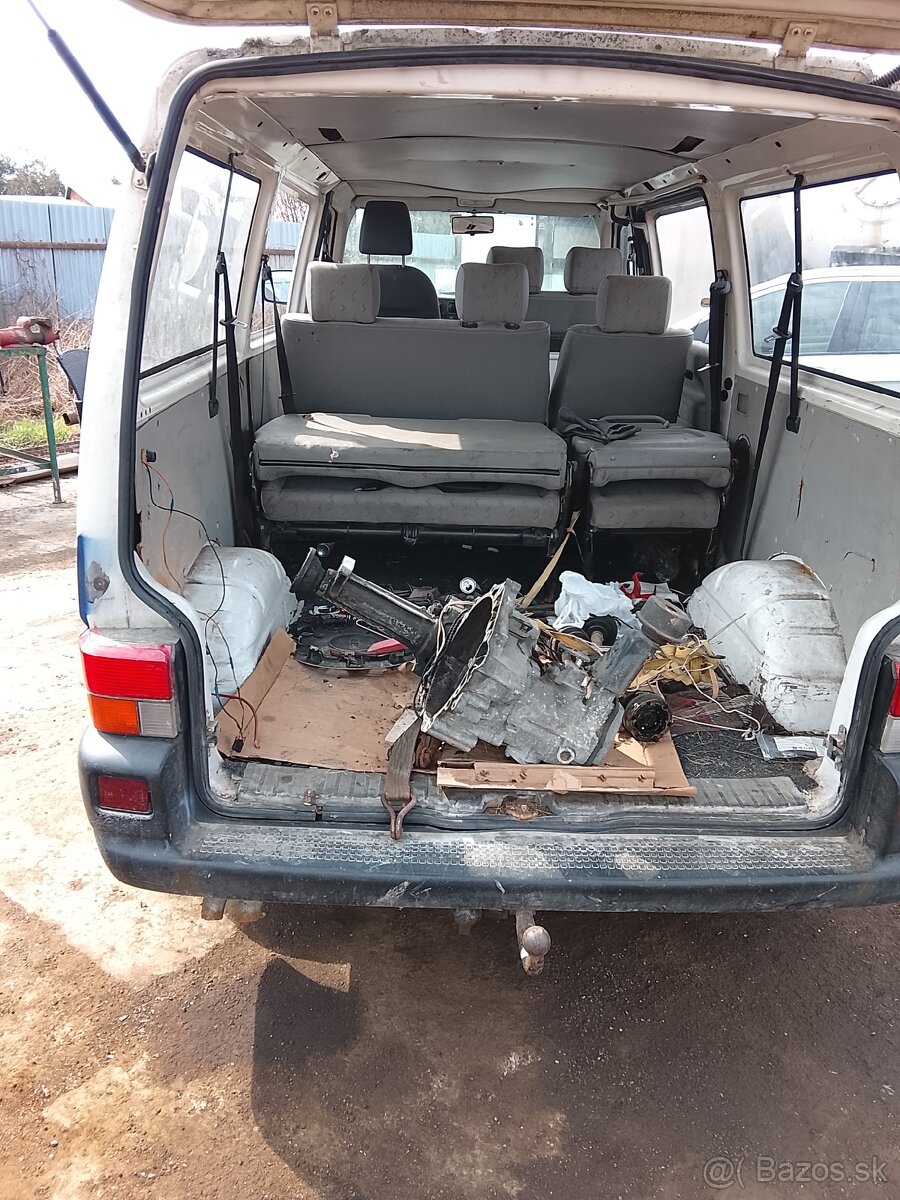 Volkswagen Transporter - 7